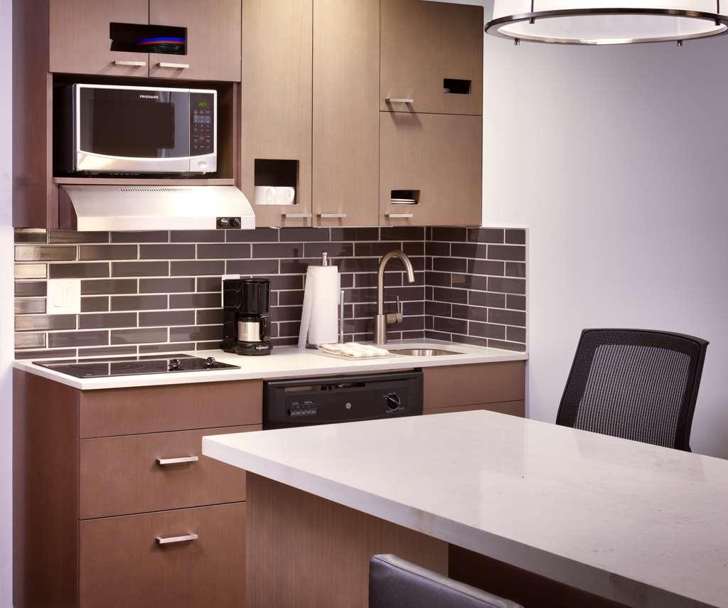 Hyatt House Chicago Medical/University District Room photo